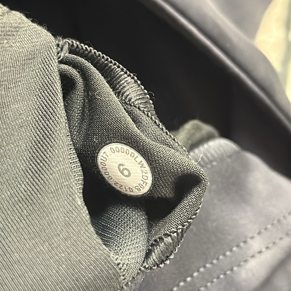 Lululemon Wunder Train Long-Line Bra
Diamond Dye Pitch Grey Graphite Grey Sz 6 - Picture 6 of 9